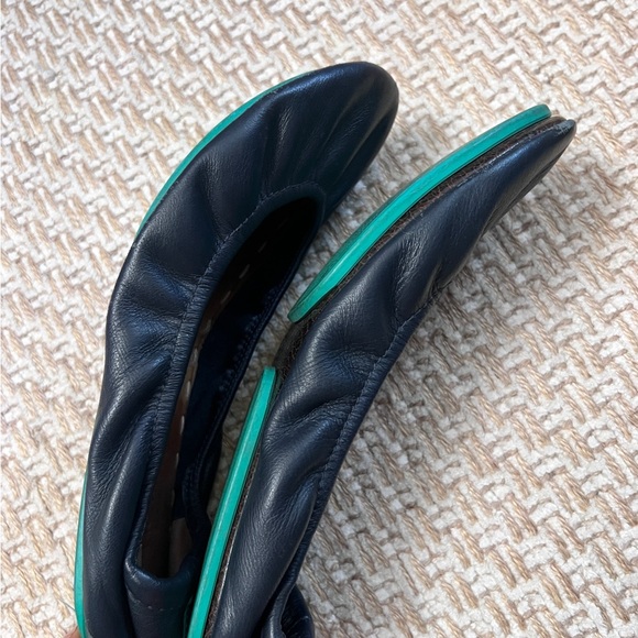 Tieks, California Navy, Size 7 - Picture 6 of 7